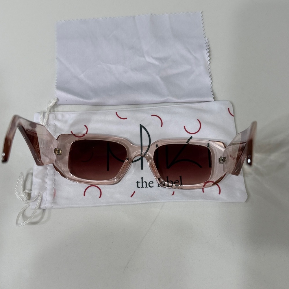 NWOT Miki the Label Bold Pink Rectangular Transparent Sunglasses - Picture 3 of 5